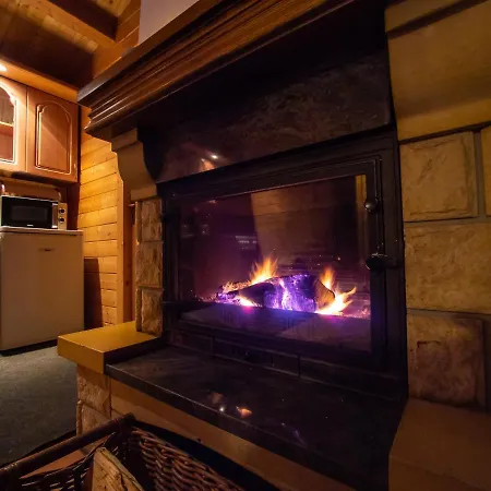 Drevenice Lodge *